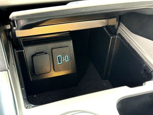 Used 2023 Ford Explorer XLT w/ Equipment Group 202A image 24