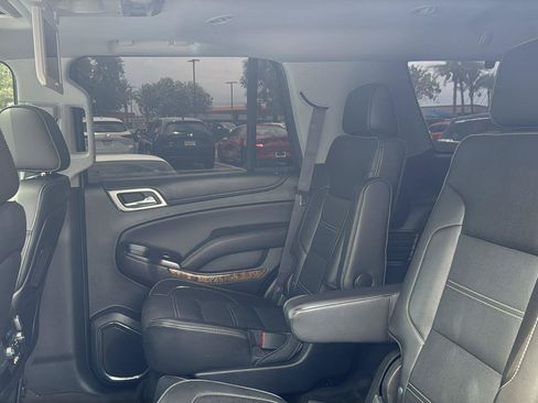 Used 2015 GMC Yukon Denali w/ Premium Package RWD image 26