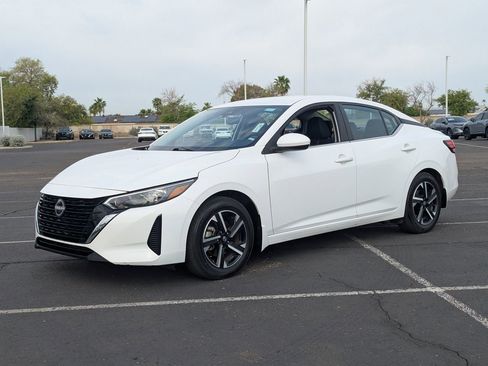 Certified 2024 Nissan Sentra SV image 2