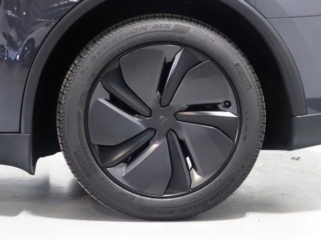 Used 2026 Tesla Model Y Long Range AWD/4WD image 52