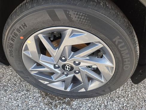 New 2026 Hyundai Elantra Blue image 29