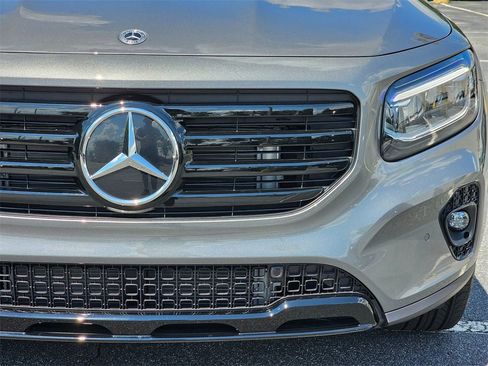 Used 2026 Mercedes-Benz GLB 250 image 9