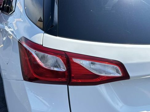 Used 2019 Chevrolet Equinox LT AWD/4WD image 15