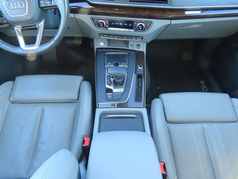 Used 2019 Audi Q5 2.0T Premium Plus w/ Premium Plus Package image 9