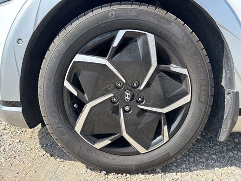 Used 2024 Hyundai Ioniq 5 Limited image 7