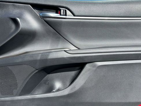 Used 2021 Toyota Camry XSE w/ Navigation Package image 25