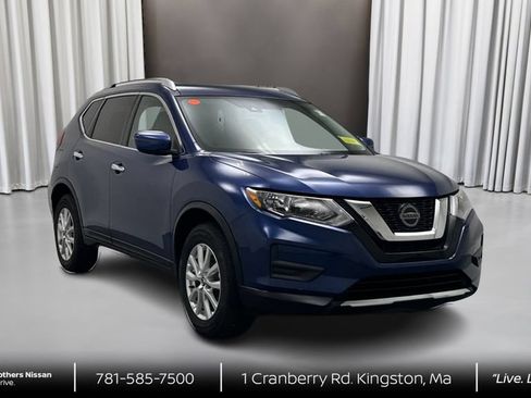 Used 2020 Nissan Rogue SV AWD/4WD image 3
