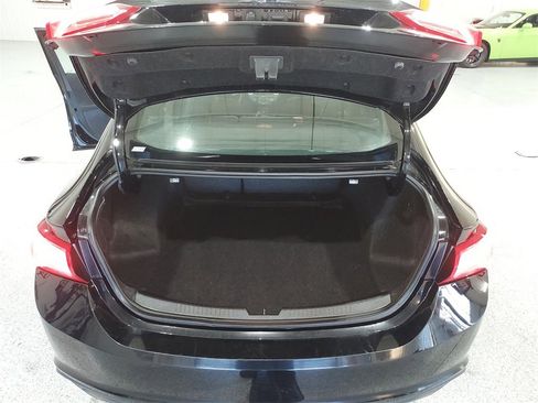 Used 2023 Chevrolet Malibu LT image 29