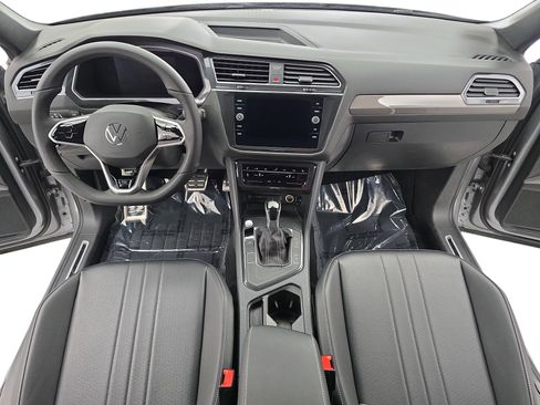 Used 2022 Volkswagen Tiguan SE R-Line FWD image 9