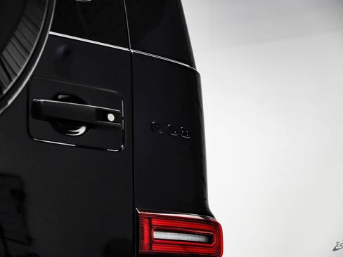 Used 2025 Mercedes-Benz G 63 AMG 4MATIC image 16