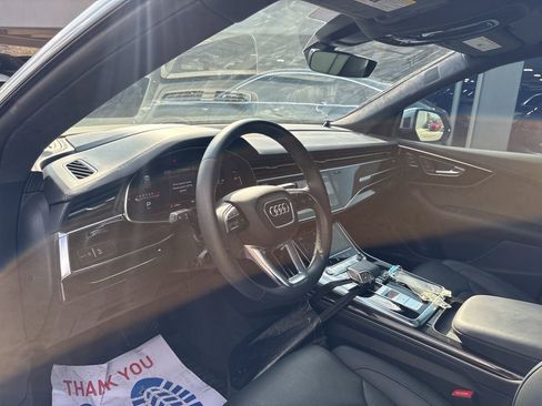 Used 2023 Audi Q8 Prestige w/ Prestige Package image 12
