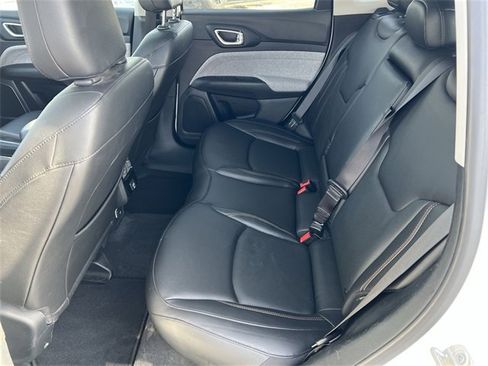 Used 2022 Jeep Compass Latitude image 22