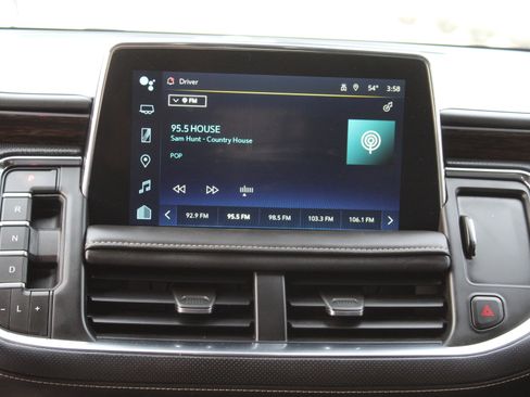 Used 2023 Chevrolet Suburban Premier image 35