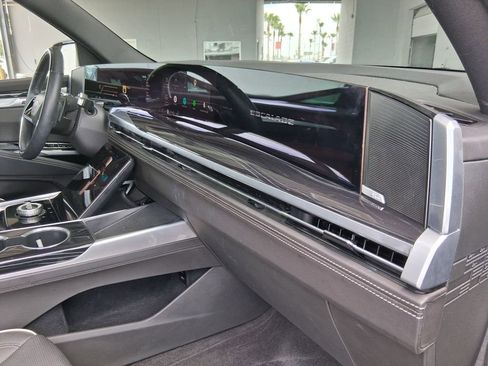 Used 2025 Cadillac Escalade Sport w/ Touring Package AWD/4WD image 17