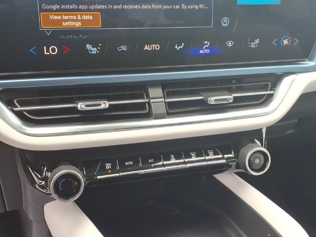 Used 2024 Chevrolet Equinox EV LT AWD/4WD image 9