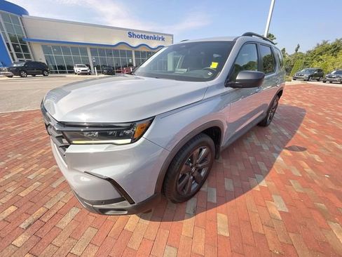 Certified 2023 Honda Pilot Sport image 29