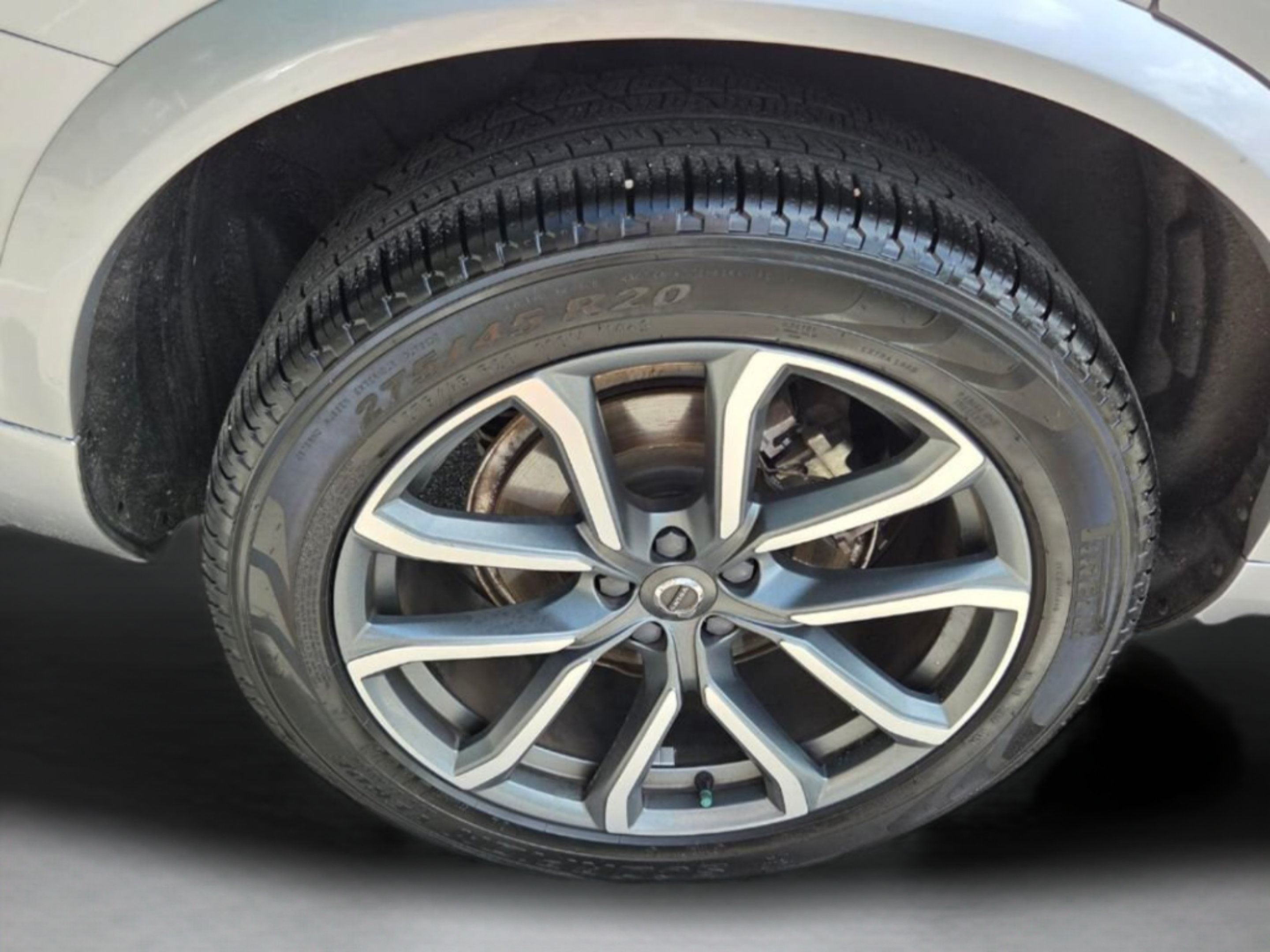 Used 2019 Volvo XC90 T5 Momentum w/ Protection Package Premier AWD/4WD image 19