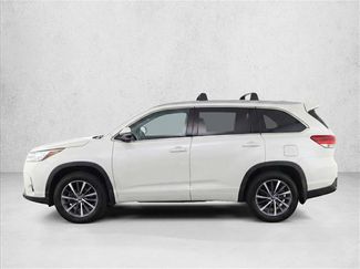 Certified 2017 Toyota Highlander XLE AWD/4WD video 4