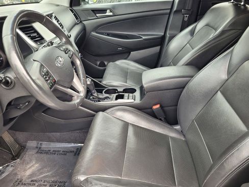 Used 2018 Hyundai Tucson Limited image 19