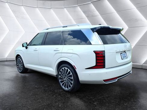Used 2026 Hyundai Palisade Calligraphy FWD image 3