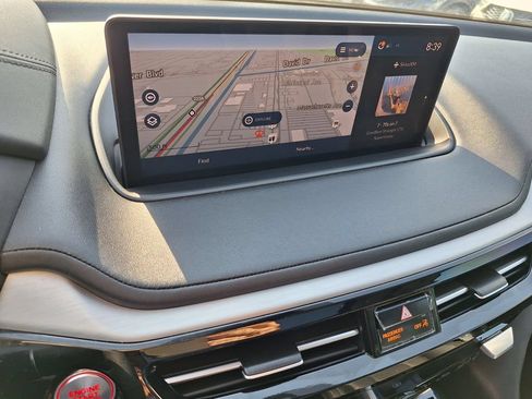 Certified 2024 Acura MDX FWD w/ Technology Package image 23