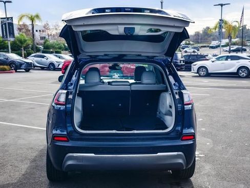 Used 2019 Jeep Cherokee Limited w/ Technology Group image 29