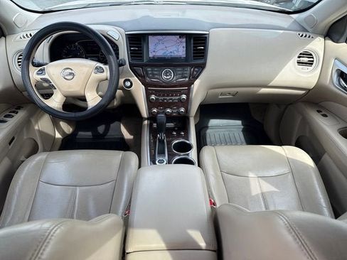Used 2013 Nissan Pathfinder Platinum w/ Platinum Premium Pkg AWD/4WD image 12