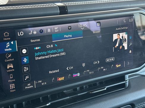 Certified 2024 Jeep Wrangler Sahara image 18