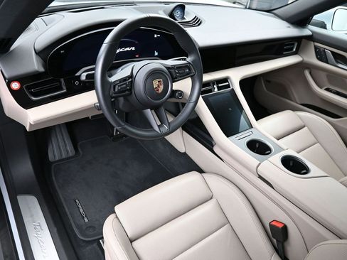 Certified 2025 Porsche Taycan image 4