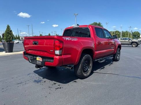 Used 2017 Toyota Tacoma TRD Sport w/ Tow Package (A/T) AWD/4WD image 7