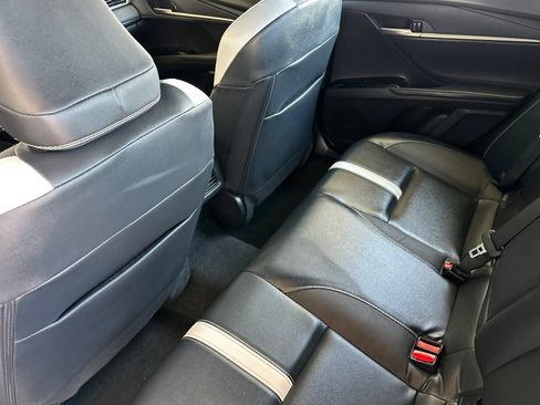 Used 2025 Toyota Camry SE FWD image 13