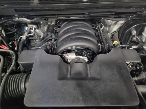 Used 2016 GMC Sierra 1500 Denali w/ Enhanced Driver Alert Package AWD/4WD image 30