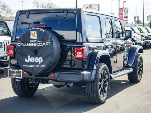 Used 2023 Jeep Wrangler Sahara image 4