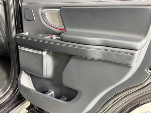 Used 2025 Ford Expedition Platinum w/ Driver's Package image 31