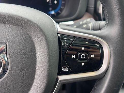 Used 2023 Volvo XC60 B5 Ultimate w/ Climate Package AWD/4WD image 16