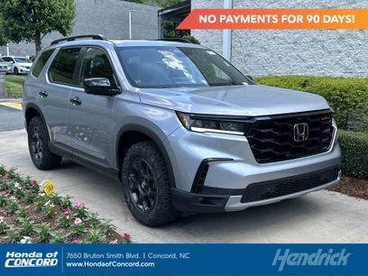 Certified 2025 Honda Pilot TrailSport