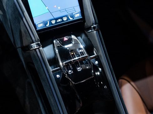 Certified 2022 Ferrari Roma image 31