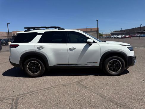 Certified 2024 Nissan Pathfinder Rock Creek AWD/4WD image 4
