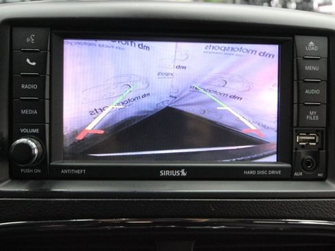 Used 2019 Dodge Grand Caravan SE w/ UConnect Hands-Free Group image 15