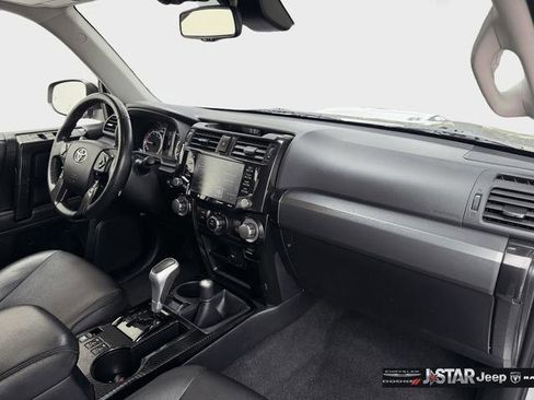 Used 2024 Toyota 4Runner TRD Off-Road Premium w/ Moonroof Package AWD/4WD image 19