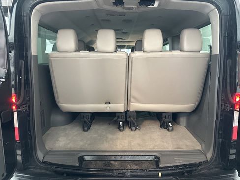 Used 2021 Nissan NV 3500 SL image 31