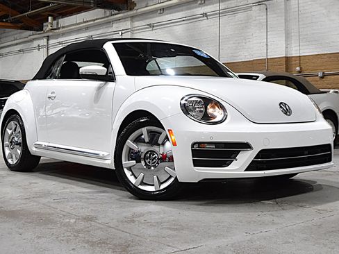 Used 2017 Volkswagen Beetle 1.8T SEL image 2