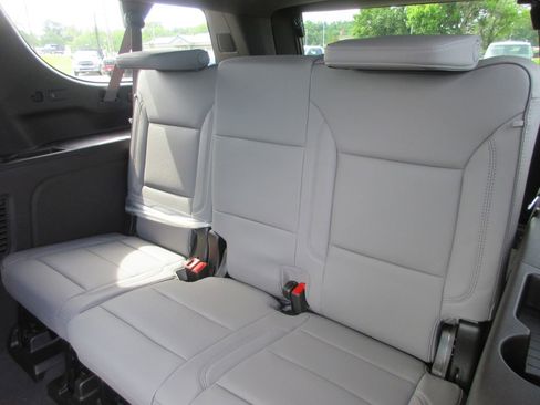 New 2026 GMC Yukon XL Elevation w/ Elevation Premium Package AWD/4WD image 13