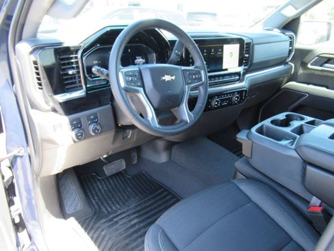 Certified 2023 Chevrolet Silverado 1500 LT AWD/4WD image 15