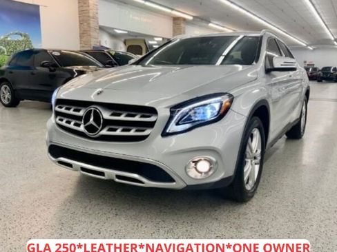 Used 2019 Mercedes-Benz GLA 250 GLA 250 SUV image 1