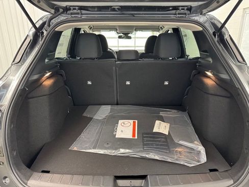New 2026 Nissan Kicks SV w/ Cold Weather Package AWD/4WD image 20