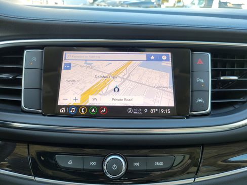 Used 2022 Buick Enclave Premium w/ Experience Buick Package image 10