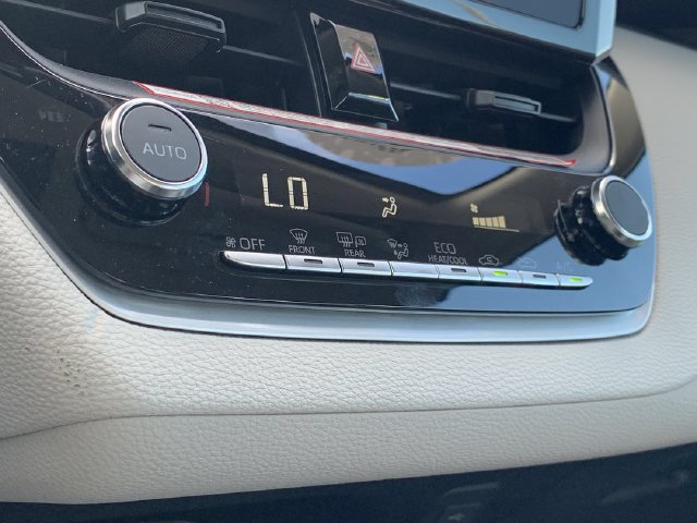 Used 2026 Toyota Corolla LE FWD image 30
