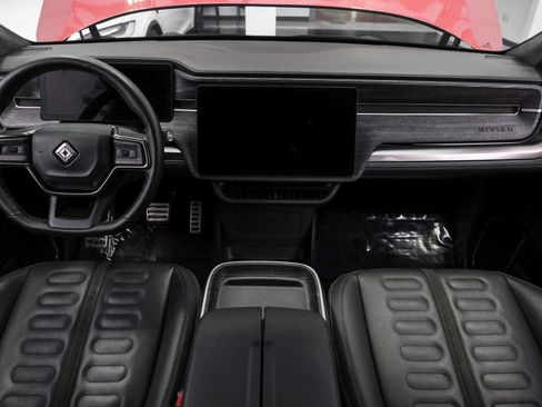 Used 2023 Rivian R1S Adventure AWD/4WD image 15