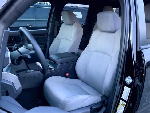 Used 2024 Toyota Tacoma SR5 image 8